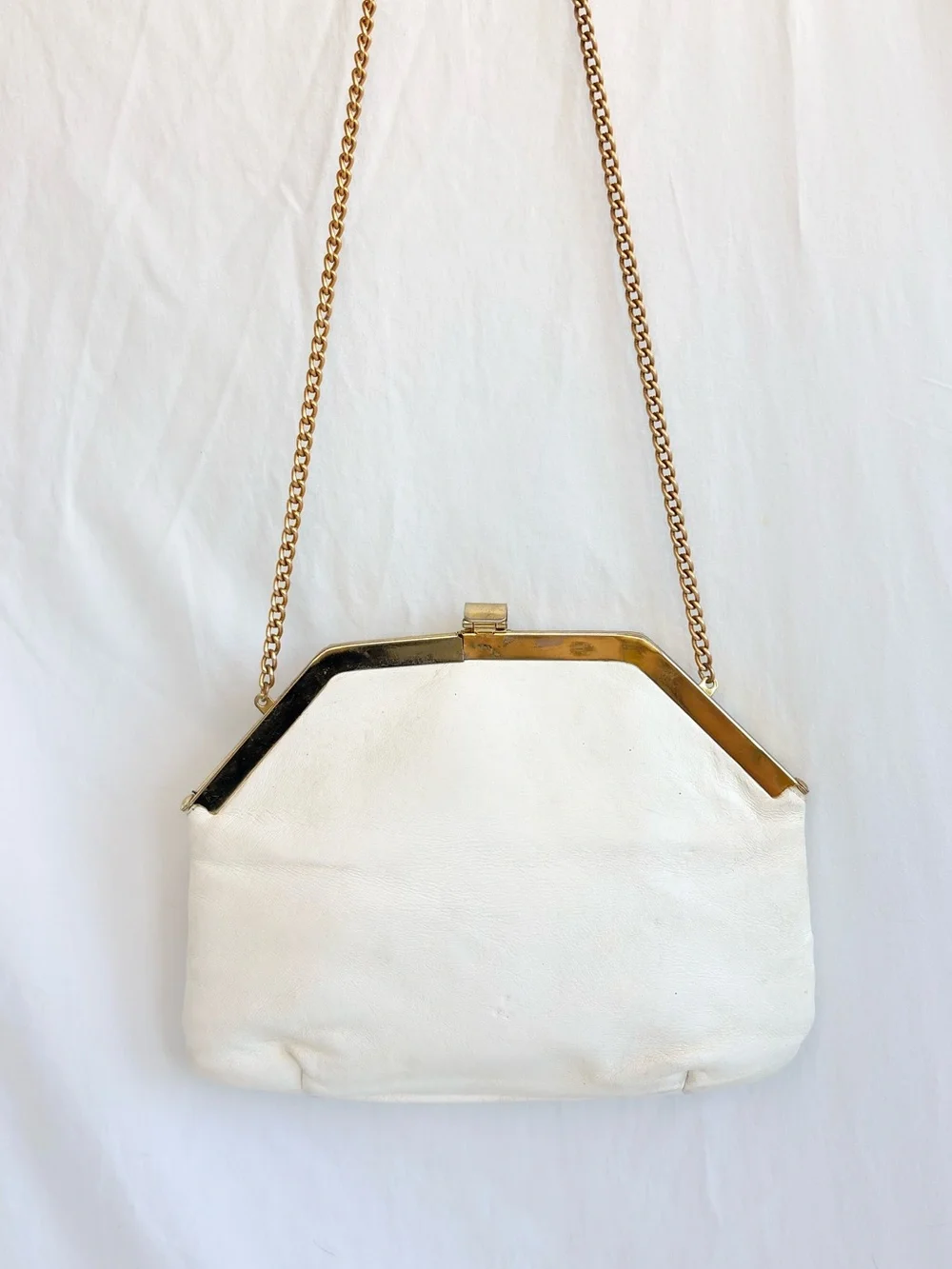 Mid-century White Genuine leather Diamond Shape Hinge Frame Two-Way Bag Vintage